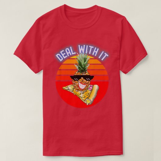 A Pineapple on a Pizza Deal With It Funny Sunglass Tシャツ (デザイン正面)