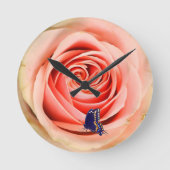 A rose and a butterfly ラウンド壁時計 (正面)