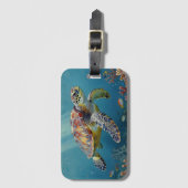 A Sea Turtle and Sun Rays in the Ocean Blue ラゲッジタグ (正面縦)