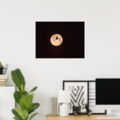 A Snow Goose Against A Full Moon | New Mexico ポスター (ホームオフィス)