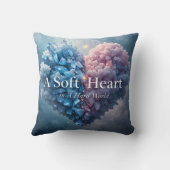 A Soft Heart in a Hard World Throw Pillow クッション (裏面)