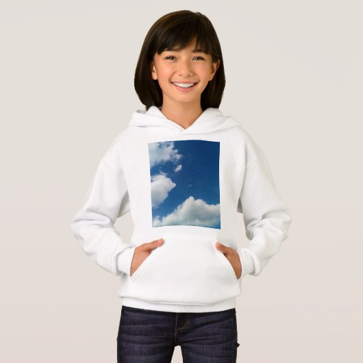 A softness to the clouds (正面フル)