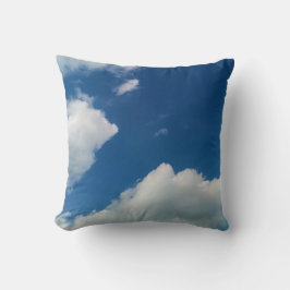 A softness to the clouds クッション