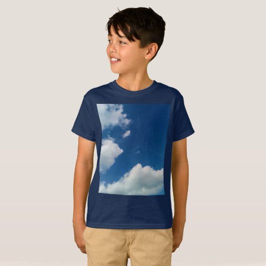 A softness to the clouds tシャツ (正面フル)