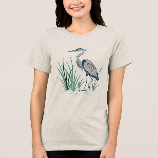 A Solitary Heron Standing Gracefully トライブレンドＴシャツ (正面)