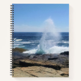 A Splash of Adventure at Schoodic Point ノートブック