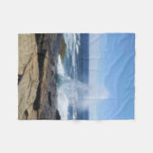 A Splash of Adventure at Schoodic Point フリースブランケット (正面(横))