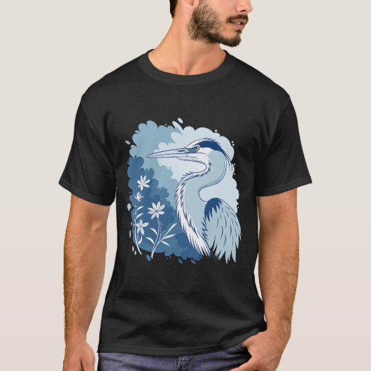 A Stunning Blue Heron Portrait Tシャツ (正面)
