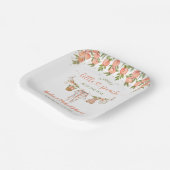 A Sweet Little Peach Clothesline Baby Shower ペーパープレート (傾斜あり)