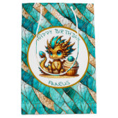 A Teal and Gold Dragon Personalized Boy's Birthday ミディアムペーパーバッグ (正面)