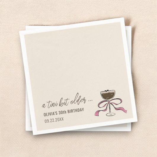 A Tiniビットより古いエスプレッソマルティーニ誕生日 スタンダードカクテルナプキン