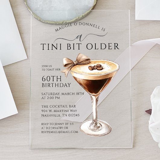 A Tiniビット古い60誕生日Espresso Martini アクリル招待状