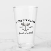 A Tiniビット年上のMartini黒い誕生日パーティー タンブラーグラス (正面)