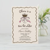 A Tiniビット年上エスプレッソMartini誕生日パーティー 招待状 (スタンド正面)