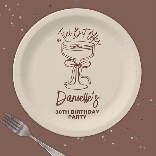 A Tiniビット年上エスプレッソMartini 30歳の誕生日 ペーパープレート