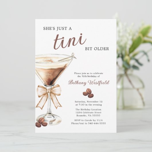 A Tini Bit Older Espresso Martini 50th Birthday 招待状 (スタンド正面)