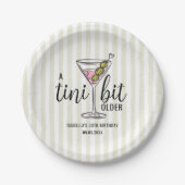 A Tini Bit Older Pink Martini Cocktail Birthday ペーパープレート (正面)