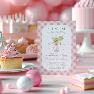 A Tini OneはMartini Girl Baby Showerの途中にある 招待状