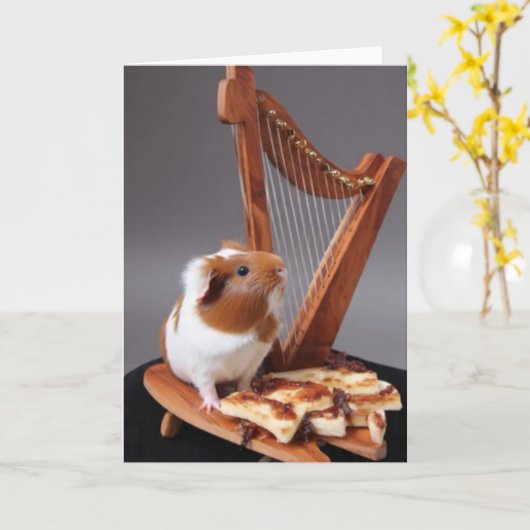 A Tiny Harpist’s Hello – Elegant Guinea Pig Card カード (黄色い花)