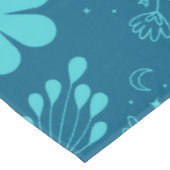 A Trendy Cyan Colour Flowers Design テーブルクロス (アングル)