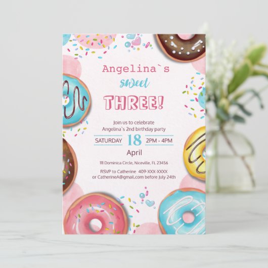 A vibrant birthday invitation with donuts. 招待状 (スタンド正面)
