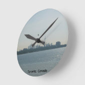 A view of Toronto Round ラウンド壁時計 (傾斜)