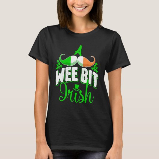A Wee Bit Irish Shamrock Flag Snarky St Patricks D Tシャツ (正面)