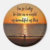 "A World as Beautiful as This" マグネット (正面)