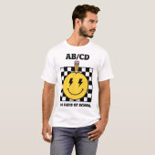 Ab Cd 100日目の学校 キッズ 鉛筆 チェッカーボード Tシャツ (正面フル)