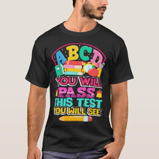 ABCD 受験合格祈願 テスト当日も自信を持って Tシャツ (正面)