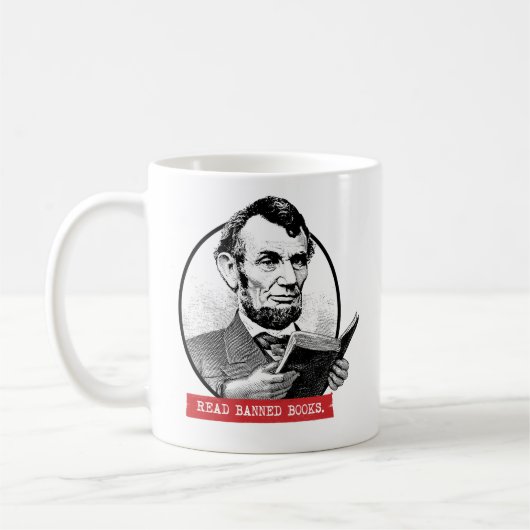 Abraham Lincoln 読 Banned Books コーヒーマグカップ (左)