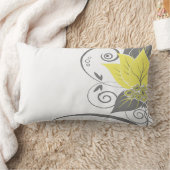 Abraxasの抽象的な花の魚網|の黄色い木炭 ランバークッション (ブランケット)