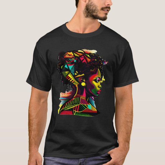Abstract African Attire Beautiful Black Queen Colo Tシャツ (正面)