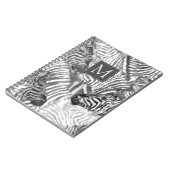 Abstract Black and White Zebra Art Monogram ノートブック (左側)