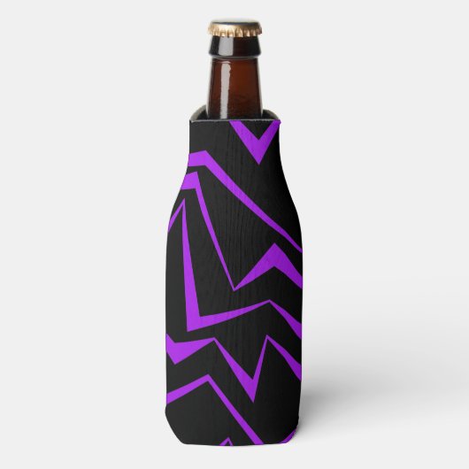 Abstract, bold, vibrant geometric zigzag pattern ボトルクーラー (ボトル正面)