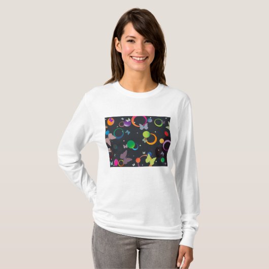 Abstract Butterflies and Geometric Circles Pattern Tシャツ (正面フル)