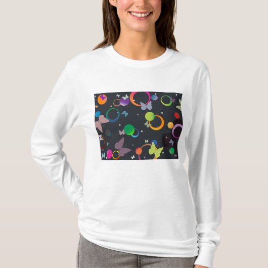 Abstract Butterflies and Geometric Circles Pattern Tシャツ (正面)
