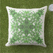 Abstract Floral Pattern In Black & Green On White アウトドアクッション (芝生)