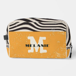 Abstract grunge aesthetic  minimal Monogram ドップキット