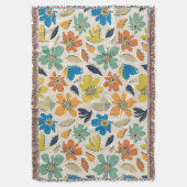 Abstract Hand-Drawn Boho Floral Pattern スローブランケット (正面縦)