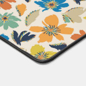 Abstract Hand-Drawn Boho Floral Pattern デスクマット (コーナー)