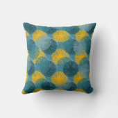 Abstract Ikat and boho style handcraft fabric patt クッション (裏面)