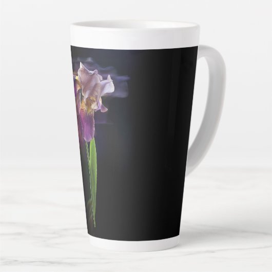 Abstract Iris Flower – Elegant Floral Art カフェラテマグ (右アングル)