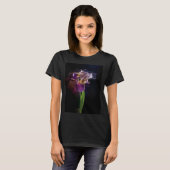 Abstract Iris Flower – Elegant Floral Art Tシャツ (正面フル)