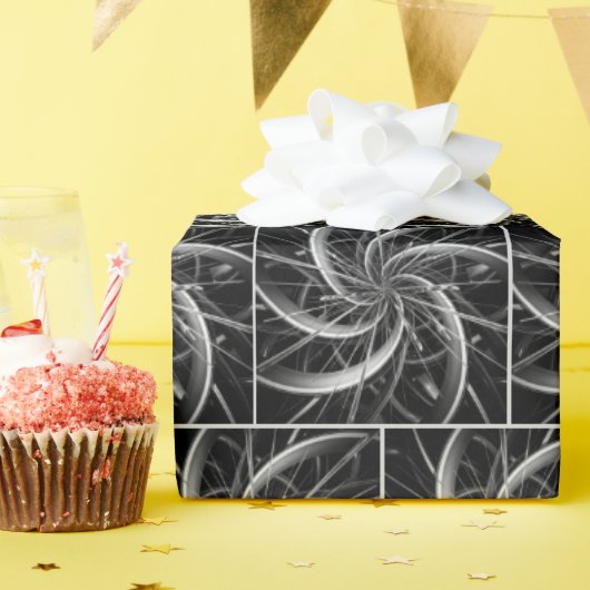 Abstract Metal Fan Blades and Spikes ラッピングペーパー (誕生日パーティー)