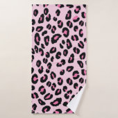 Abstract modern leopard seamless pattern. Animals バスタオル (バスタオル)
