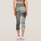 Abstract Olive Sage Green Gray Fractal Art Fantasy カプリレギンス (裏面)
