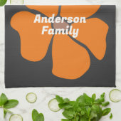 Abstract Orange Daisy Flower on Dark キッチンタオル (折り畳み)