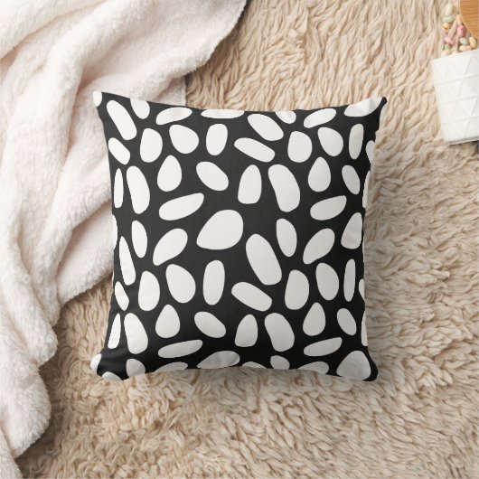 Abstract pebbles Throw Pillow クッション (ブランケット)