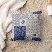 Abstract seamless delicate patchwork pattern, dark クッション (ブランケット)